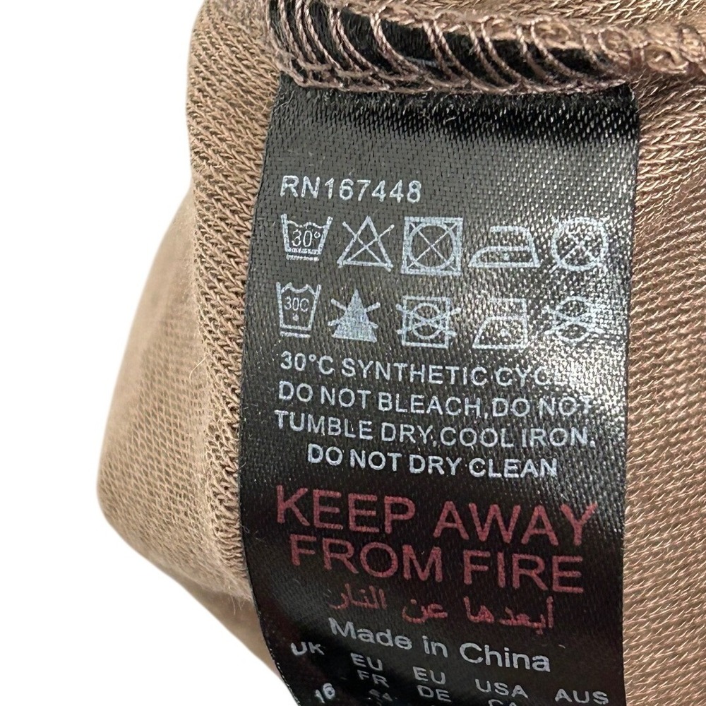 PrettyLittleThing Brown Towelling Beach Shorts w/Pockets Women's Size 12 NWT - Picture 6 of 7